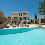 Alhena Pavilion Villa Bouzaíika