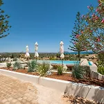 Alhena Pavilion Bouzaíika