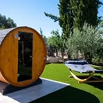 Alhena Pavilion Bouzaíika